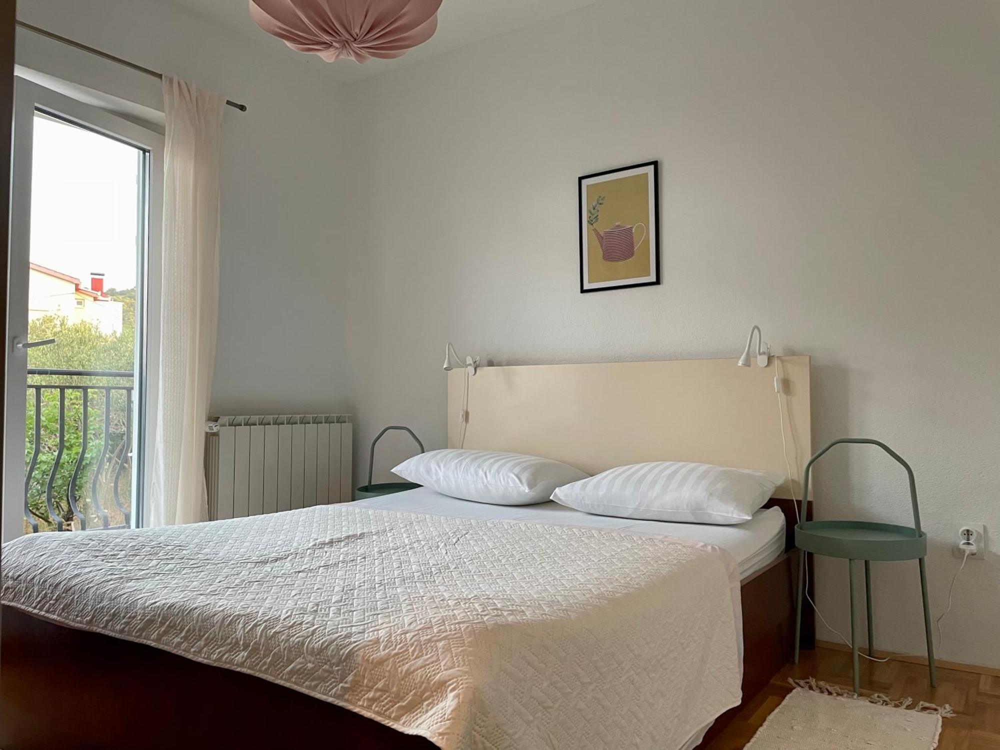 Apartment Capitano Слатине Екстериор снимка